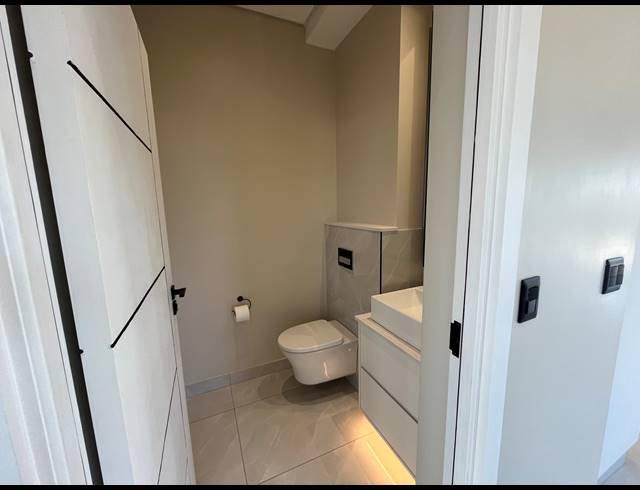 3 BEDROOM HOUSE FOR SALE IN SANDOWN